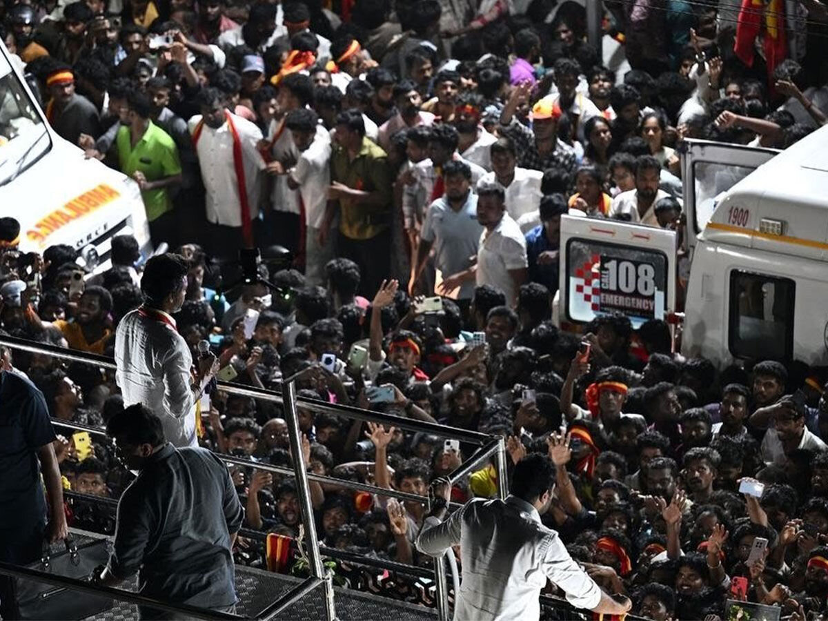 مرگ عجیب ۳۶ نفر در یک تجمع انتخاباتی